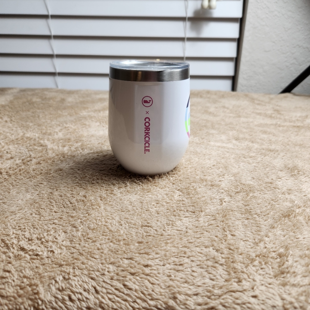 Vinyard vines/Corkcicle calibration NWT 12oz triple insulated stemless cup - Picture 9 of 10